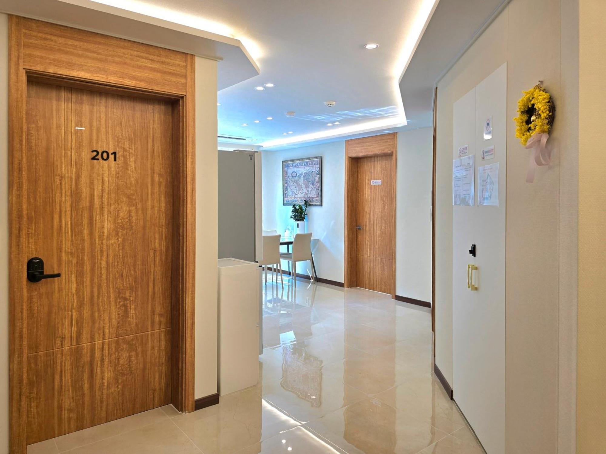 Incheon Airport Guesthouse L Dış mekan fotoğraf